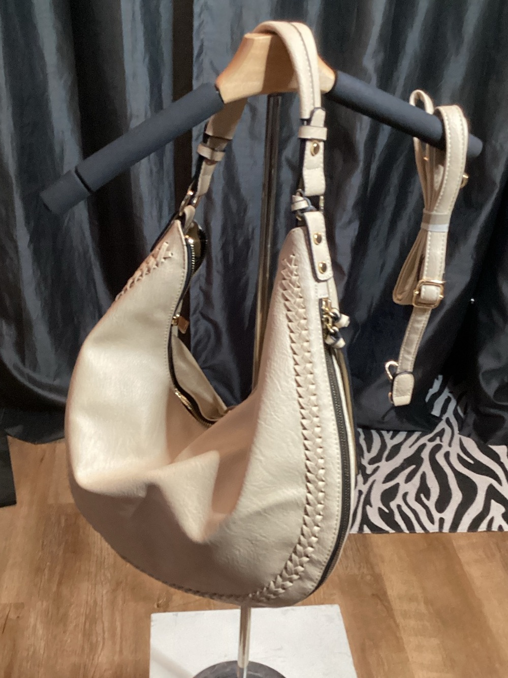 New Cream Color Expandable Bag w/Tassels & Gold Accents - Removable Shldr Strap